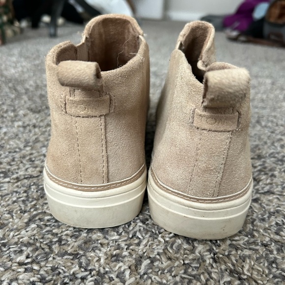 TOMS tan suede high top slip on shoes women’s size 8.5W - Picture 5 of 8